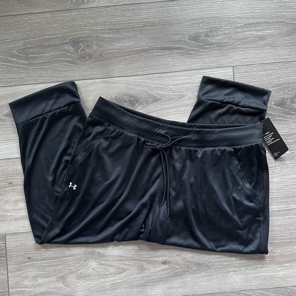NWT Under Armour Lounge/Workout Tech Pants